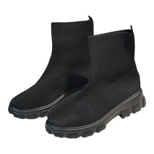 Source Unknown Black Knit Ankle Boots
